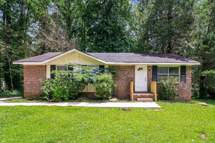 Primary Photo - 10192 Port Royal Ct