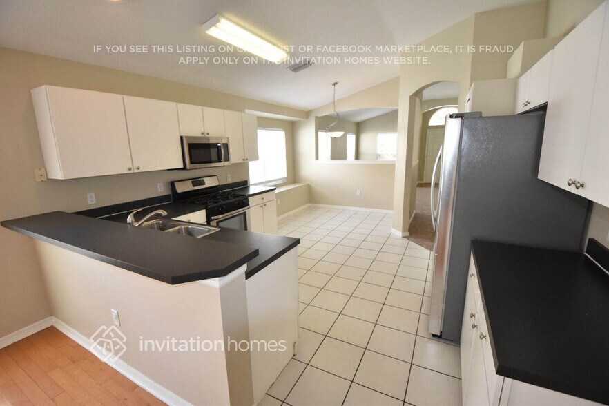 Building Photo - 11286 Beebalm Cir