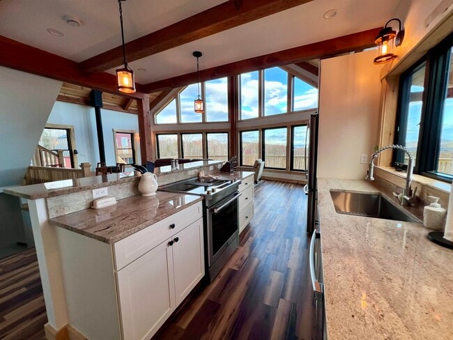 Building Photo - 49 Neal Hill Rd