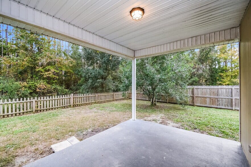 Building Photo - 2236 Blackstone Way