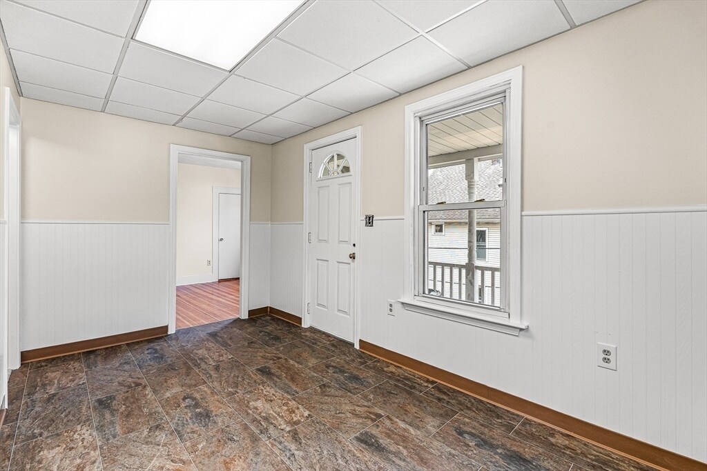 Building Photo - 49 Porter St