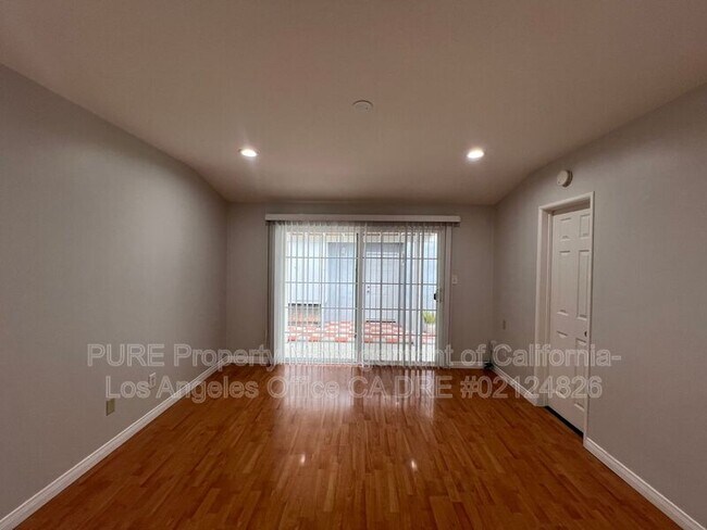Building Photo - 3831 W 182nd St