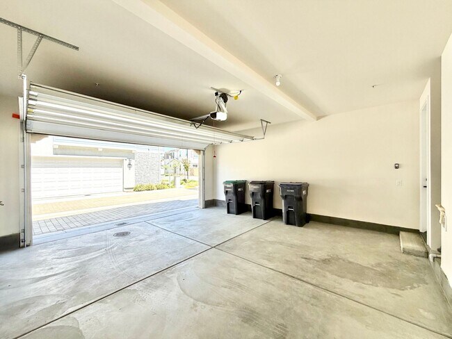 Building Photo - Turnkey Riverwalk Village 4 Bedroom Home with INCLUDED Solar, Upgrades & Prime Location