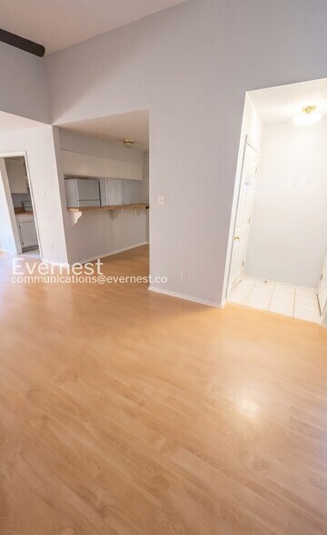 Building Photo - 24 Wagon Wheel Ct