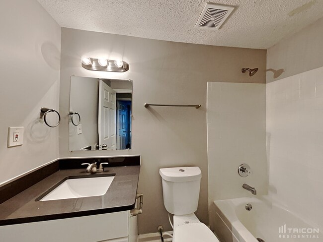 Building Photo - 4815 Harri Ann Dr