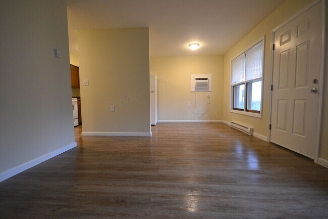 Building Photo - Sommerfield Apartments