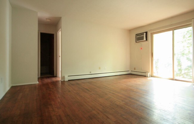 Building Photo - 783 Delta Ave