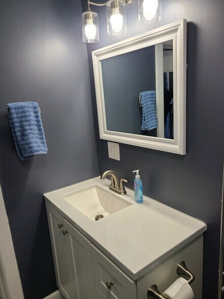 Building Photo - 2035 Spruce St