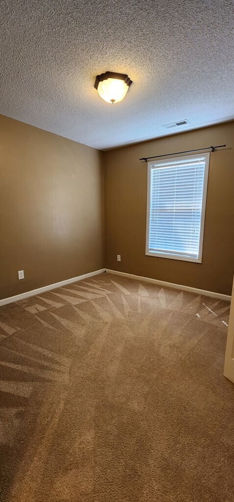 Building Photo - 3599 Drayton Dr