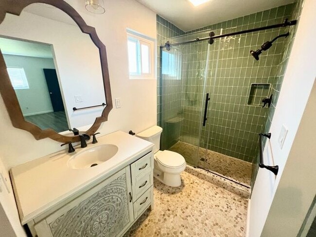 Building Photo - Beautiful Rental Home – Prime Location & Move-In Ready!