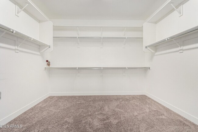 Building Photo - 5221 N 79th Dr