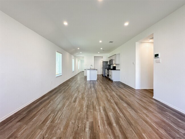 Building Photo - 5715 Vintage Oakmont Dr