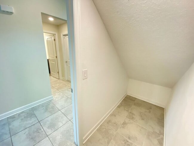 Building Photo - 4442 Seven Canyons Dr