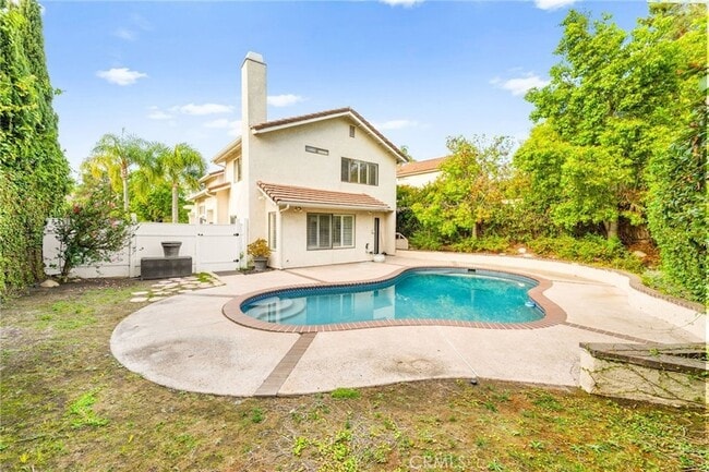 Building Photo - 24862 Vista Rancho