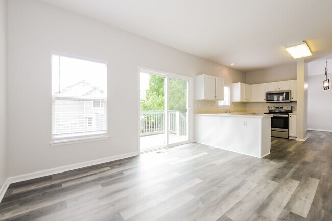 Building Photo - Newly update 4 bed/2.5 Bath in Parker