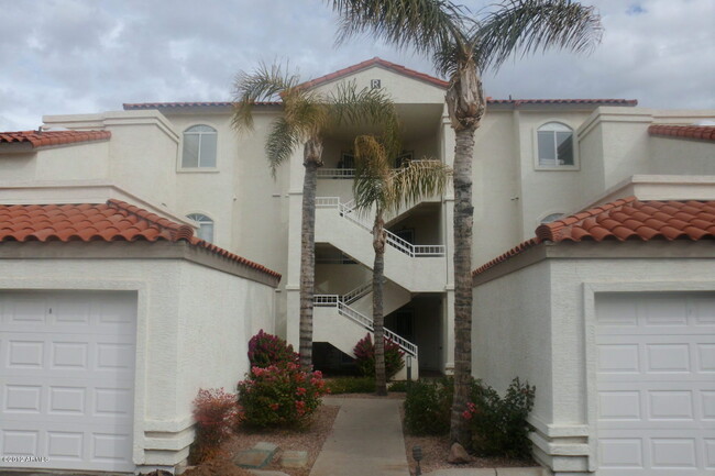Building Photo - 10080 E Mountain View Rd