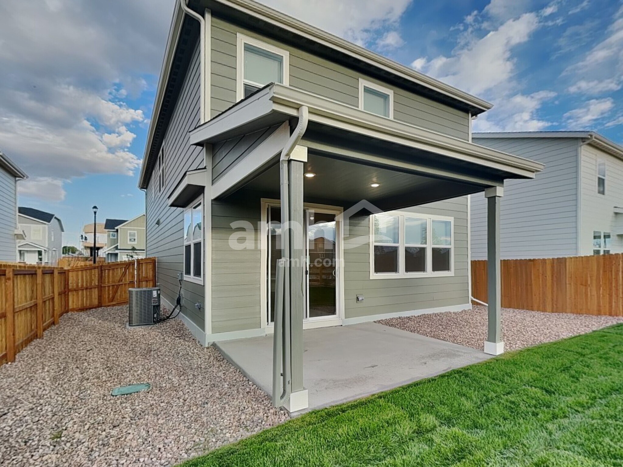 Building Photo - 10083 Potomac St