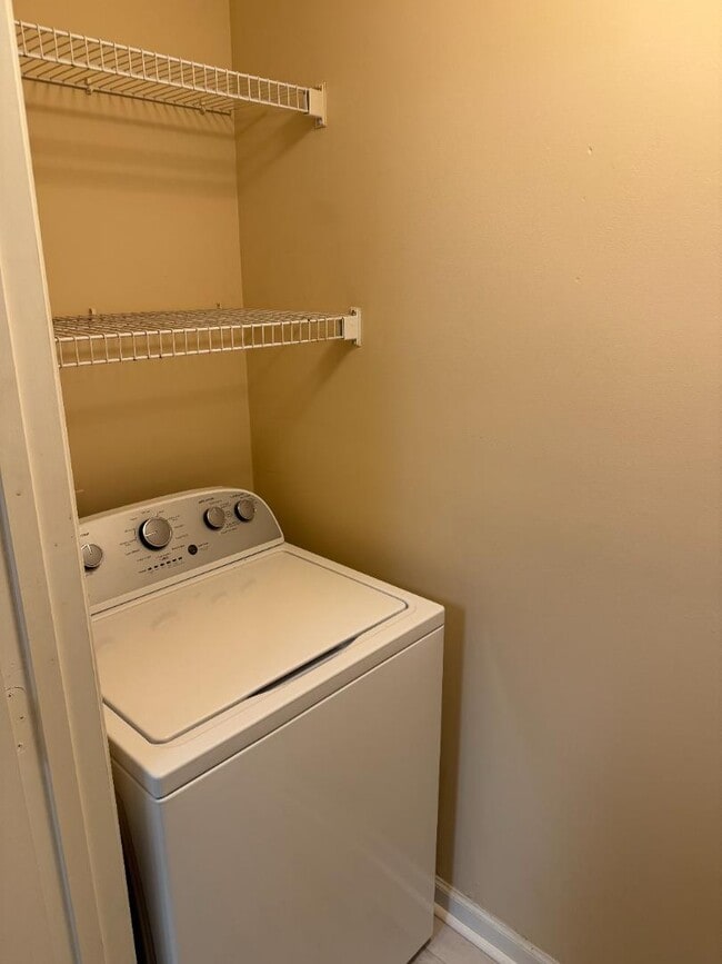 Building Photo - 100 Kensington Blvd