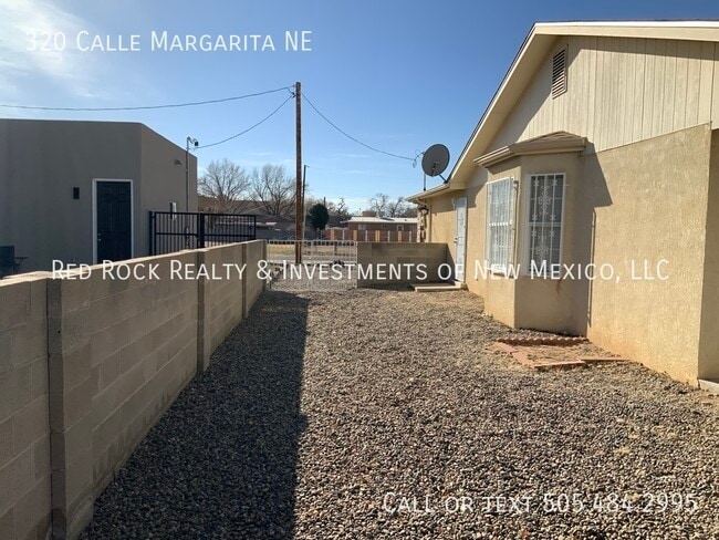 Building Photo - 320 Cll Margarita NE