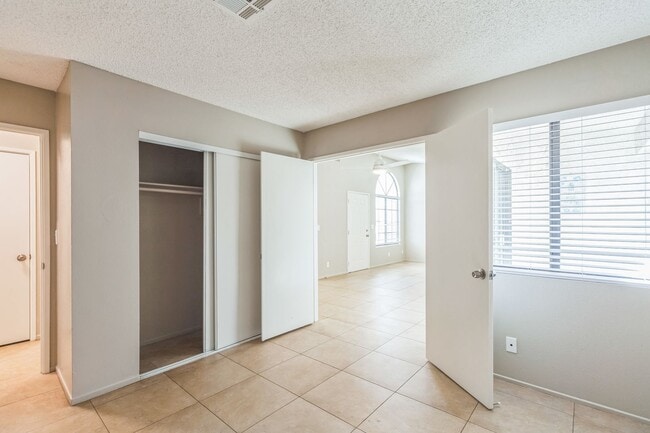 Building Photo - 31635 Avenida Maravilla