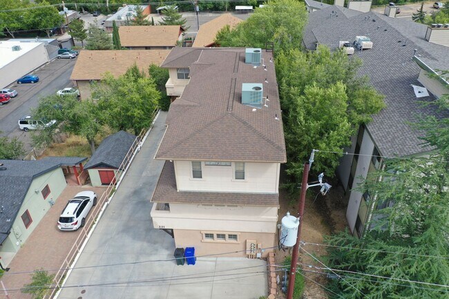 Building Photo - 221 Spring St