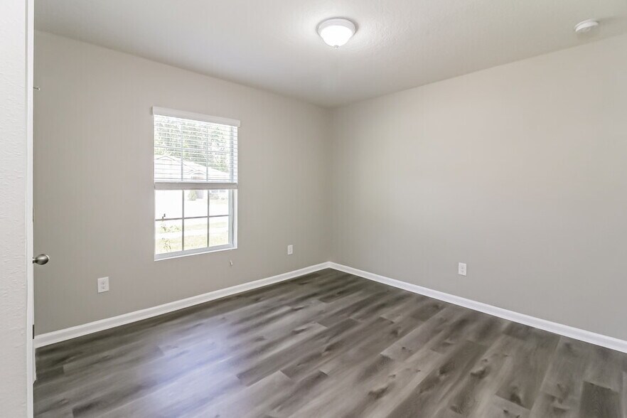 Building Photo - 95017 Timberlake Dr