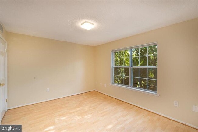 Building Photo - 7717 Inversham Dr