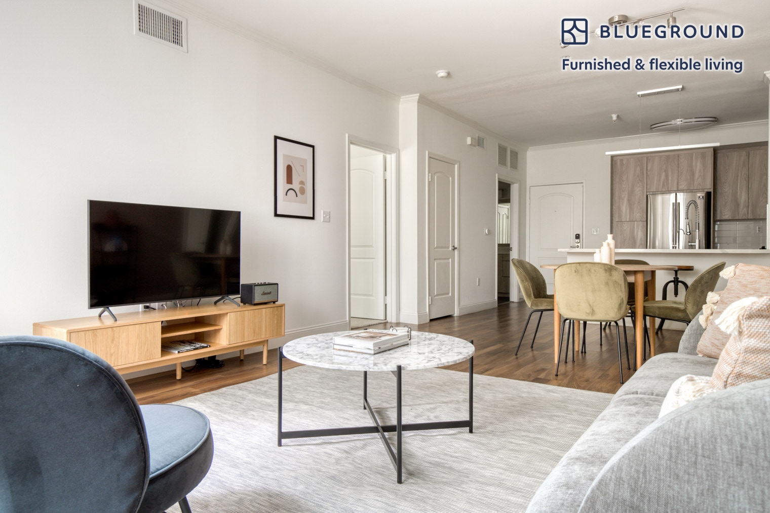 Building Photo - 5710 Crescent Prk E