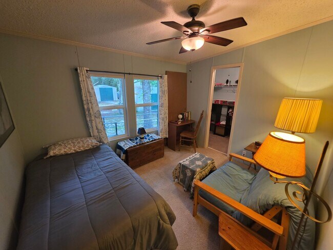 Building Photo - Hidden Gem - Vacation Home