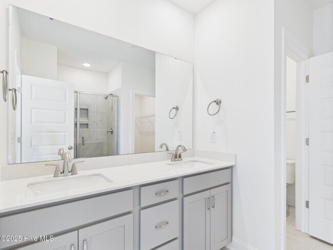 Building Photo - 1259 Shaw View Aly