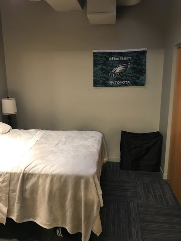 Building Photo - 555 S Forest Ave