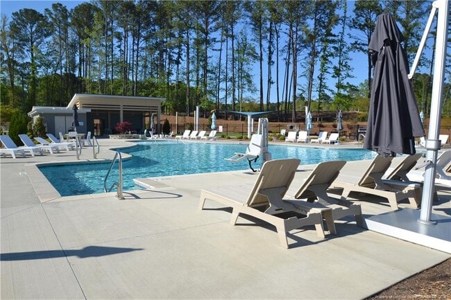 Building Photo - 2621 Impulsion Dr