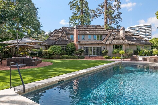 Building Photo - Exquisite English Tudor Estate on Private Cul-de-Sac | Guest House, Pool & Expansive Grounds