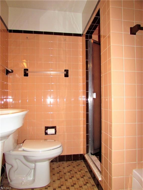 Building Photo - 11509 Lake Ave