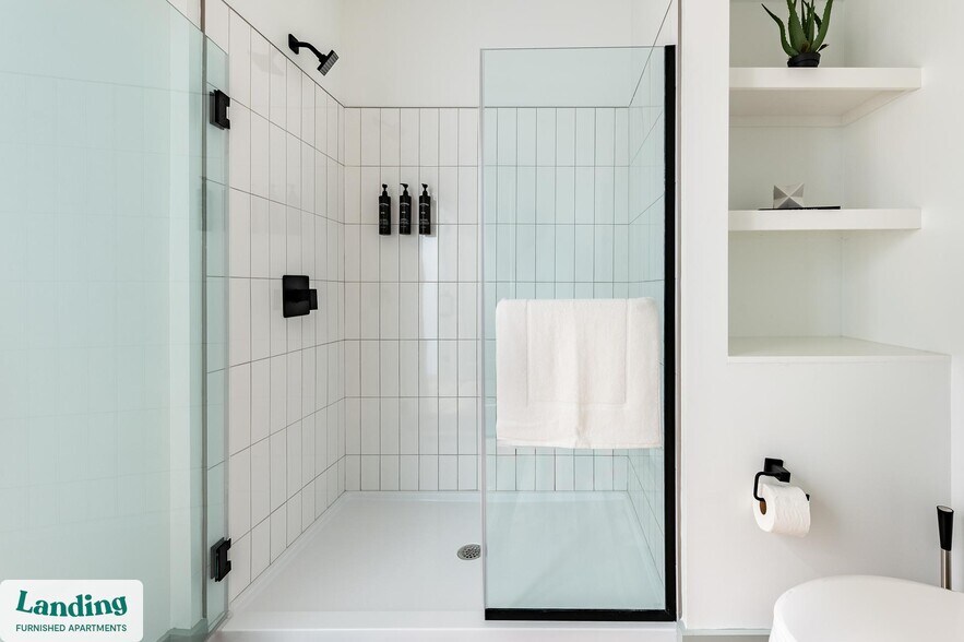 Building Photo - 39 Railroad Ave