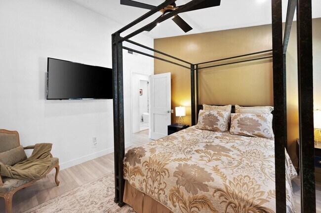 Building Photo - 2380 N Leonard Rd