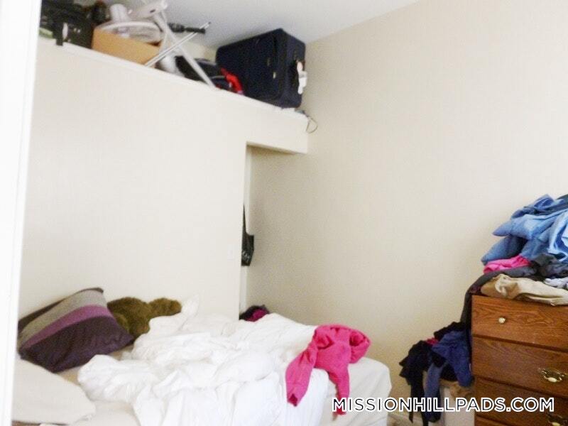 Building Photo - 12 Wait St