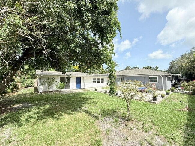 Building Photo - 2658 Sunny Breeze Ave