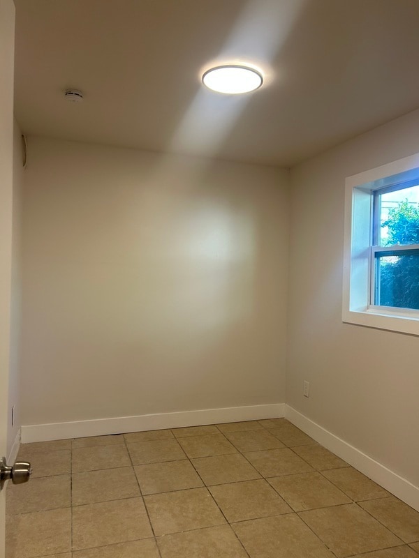 Building Photo - 485 NW 25th Ct