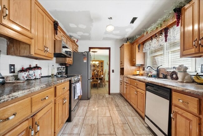 Building Photo - 3025 Cleveland Hwy