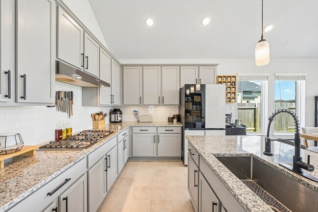 Building Photo - 409 Chardonnay Dr