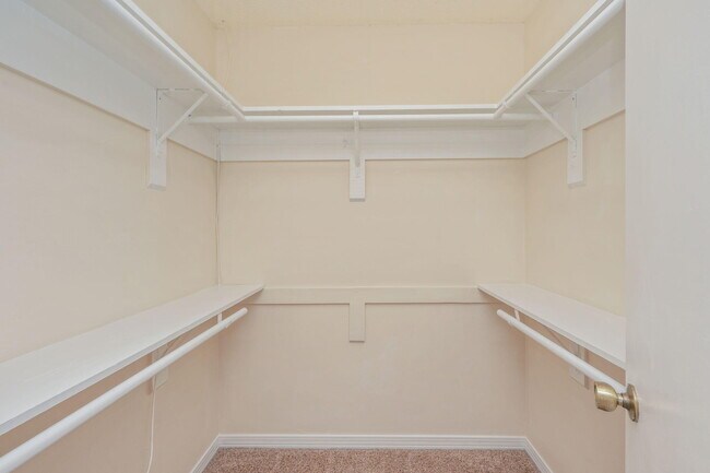 Building Photo - 822 St Joseph Cove