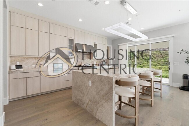 Building Photo - Unparalleled Executive Luxury Rental Home in Gated Community