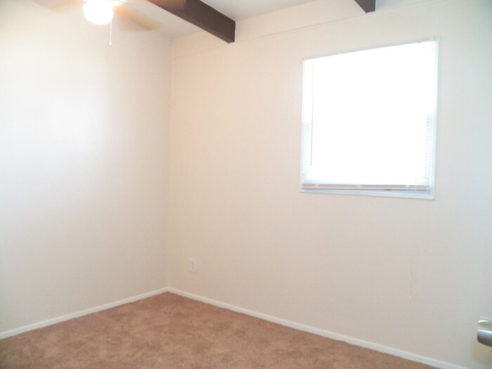 Building Photo - 1806 Cadillac Cir