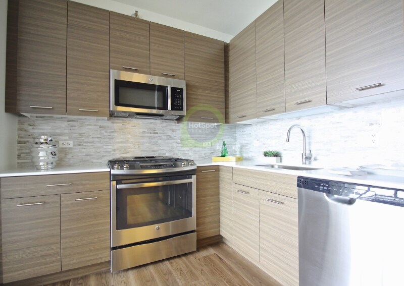 Primary Photo - 343 W Chestnut St