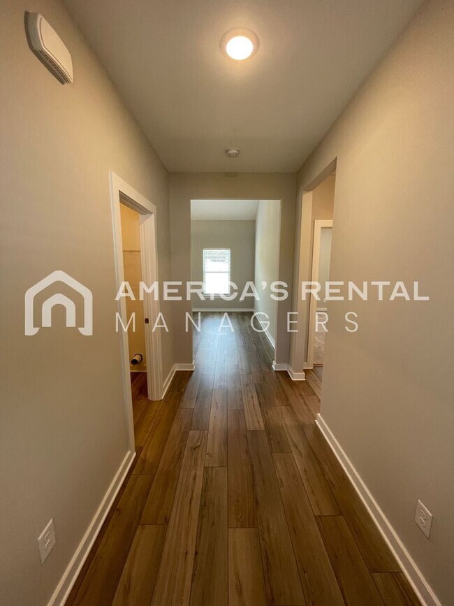 Building Photo - Home for Rent in Eastaboga, AL!! Available...