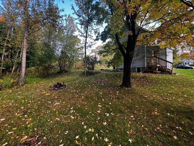 Building Photo - Looking for 2 roommates in a 4-bedroom house!!!