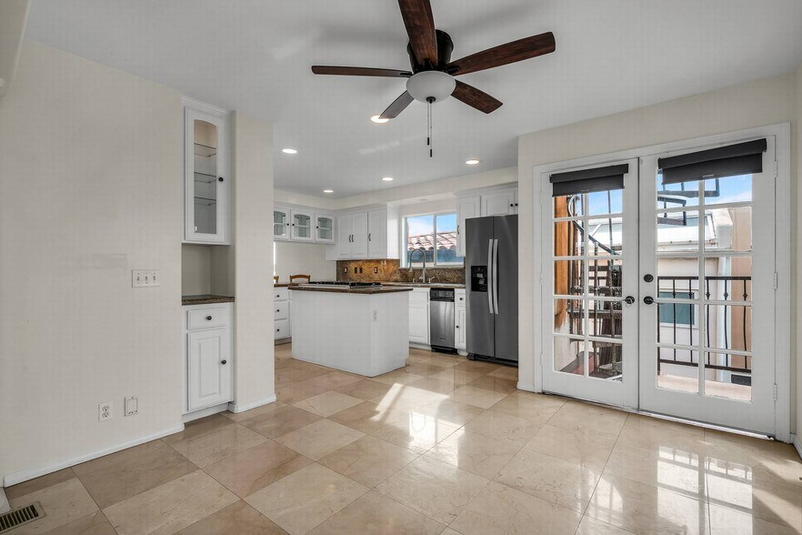 Building Photo - 4113 Highland Ave