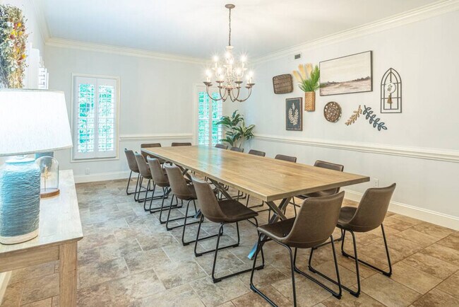 Building Photo - 3115 High Ridge Rd