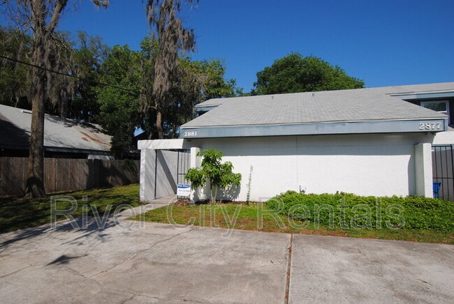 Building Photo - 2877 Wonderwood Ln